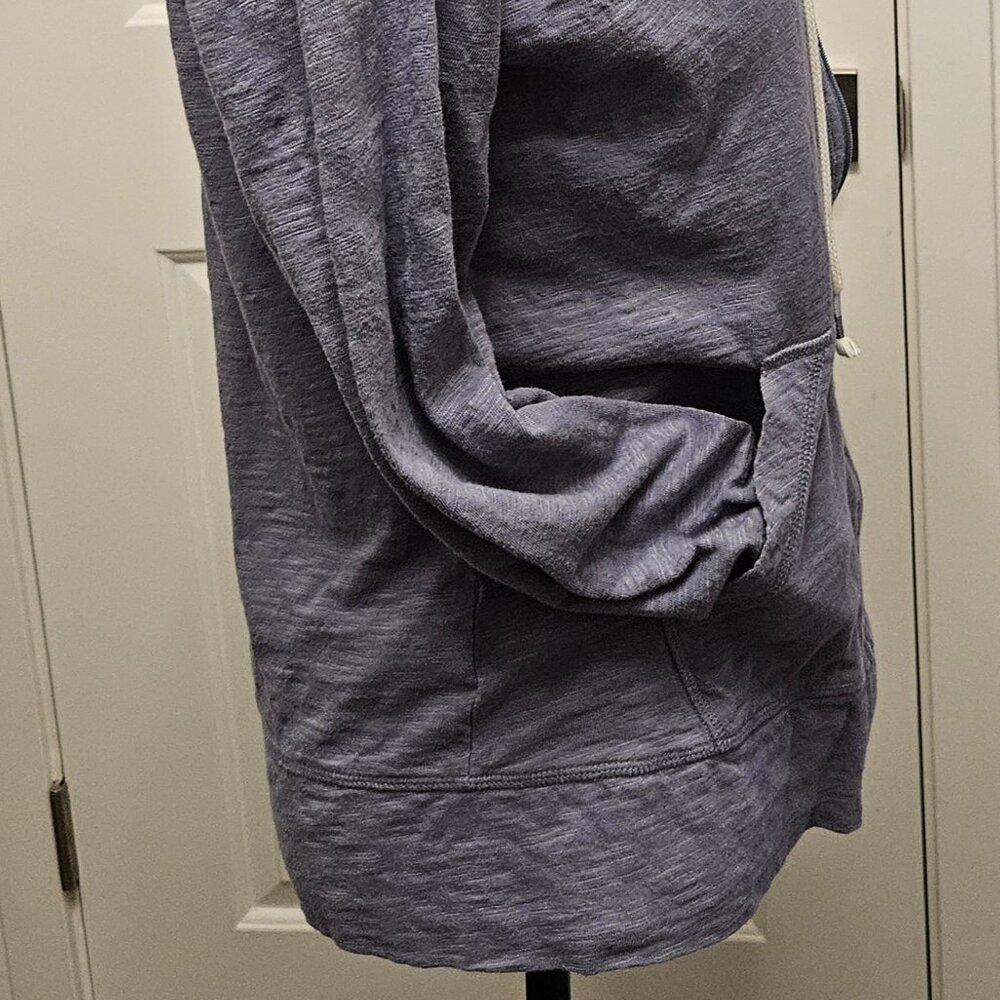 Eddie Bauer Gray zip-up hoodie, size small - Picture 4 of 11